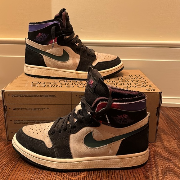 Jordan One Highs - Picture 2 of 7